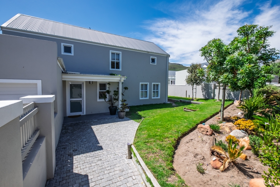 3 Bedroom Property for Sale in Bluewater Estate Western Cape